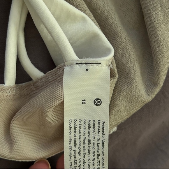 Lululemon free to be bra - Picture 3 of 3